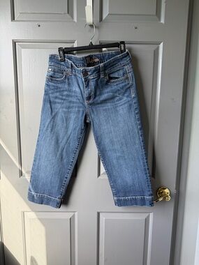 Kut from the Kloth Light Blue Cropped Jeans